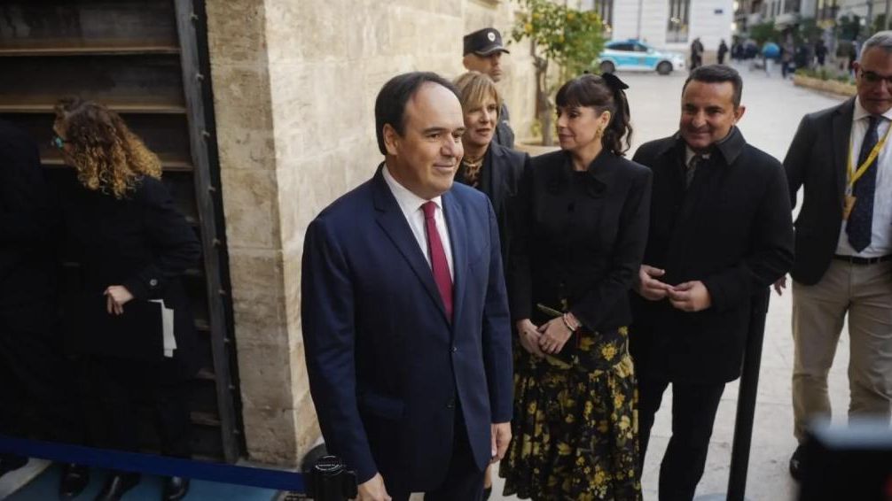 La mujer del president Juanfran Pérez Llorca descarta renovar su plaza de secretaria de dirección en la Diputación de Valencia
