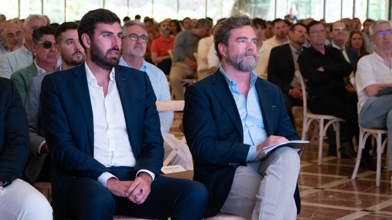 Espinosa de los Monteros sobre la purga orgánica de Abascal: "Lo que han hecho con Antelo en Murcia es pegarse un tiro"