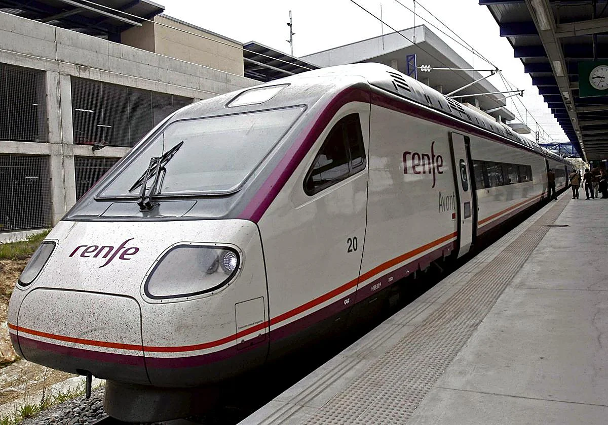 Un incendio interrumpe la circulación de trenes de alta velocidad entre Lleida y Barcelona