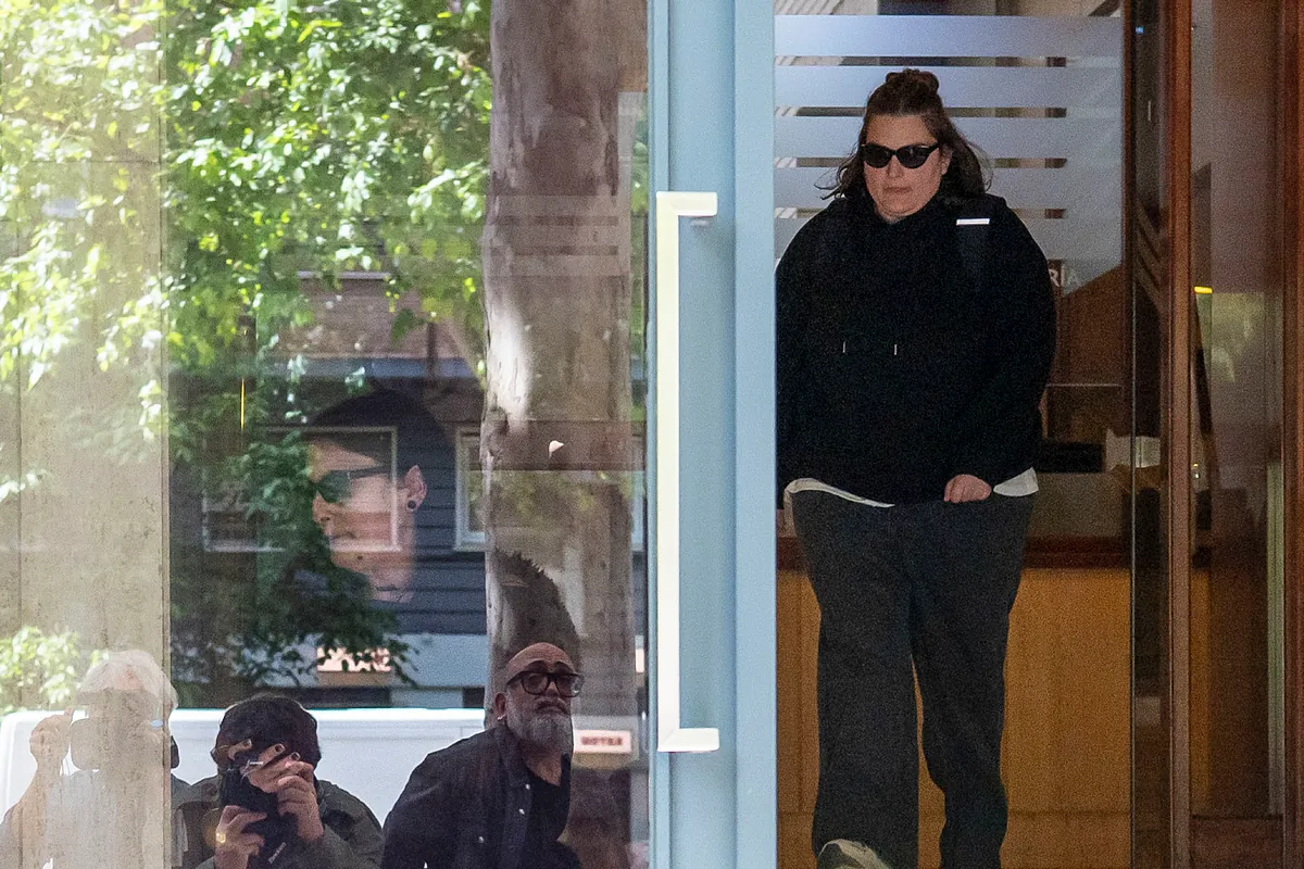 El juez del caso Plus imputa a las hijas de Zapatero y a su secretaria