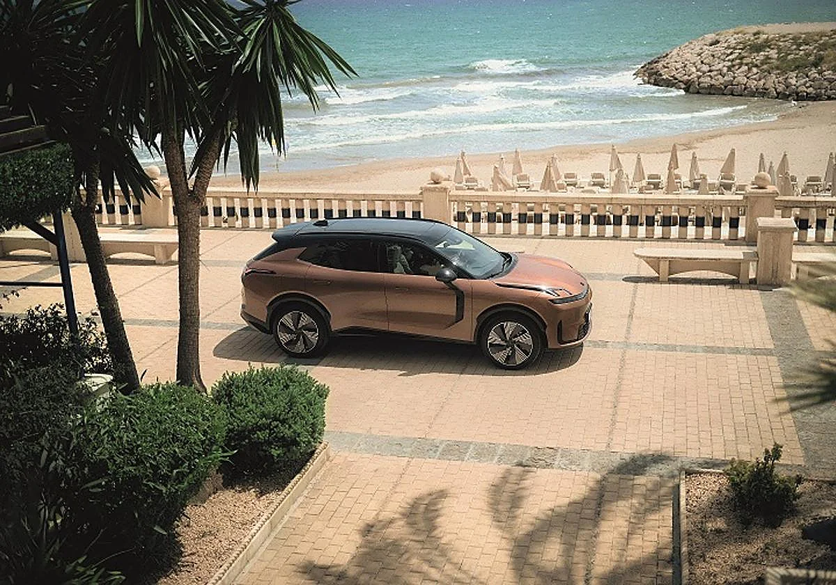 Lynk & Co 08, eléctrico para el día a día y libre para viajar