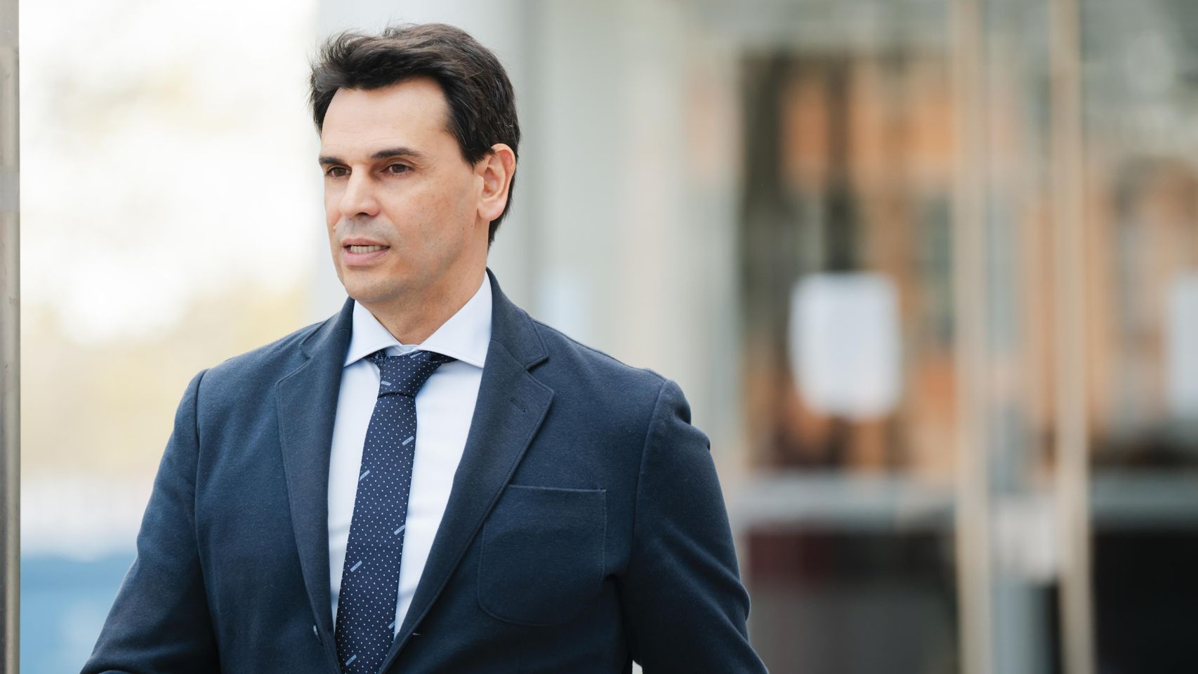 Amador aumentó sus ingresos de QuirónPrevención al crecer el perímetro de la empresa antes de su relación con Ayuso