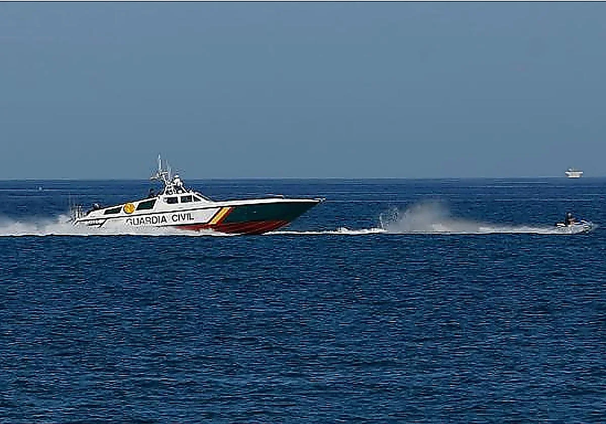 Costa del Sol collision between jet ski and tourist boat kills one