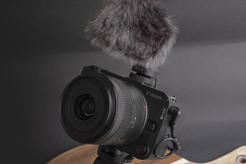 Canon EOS R50 V, análisis: una cámara para creadores que sí puede sustituir al móvil