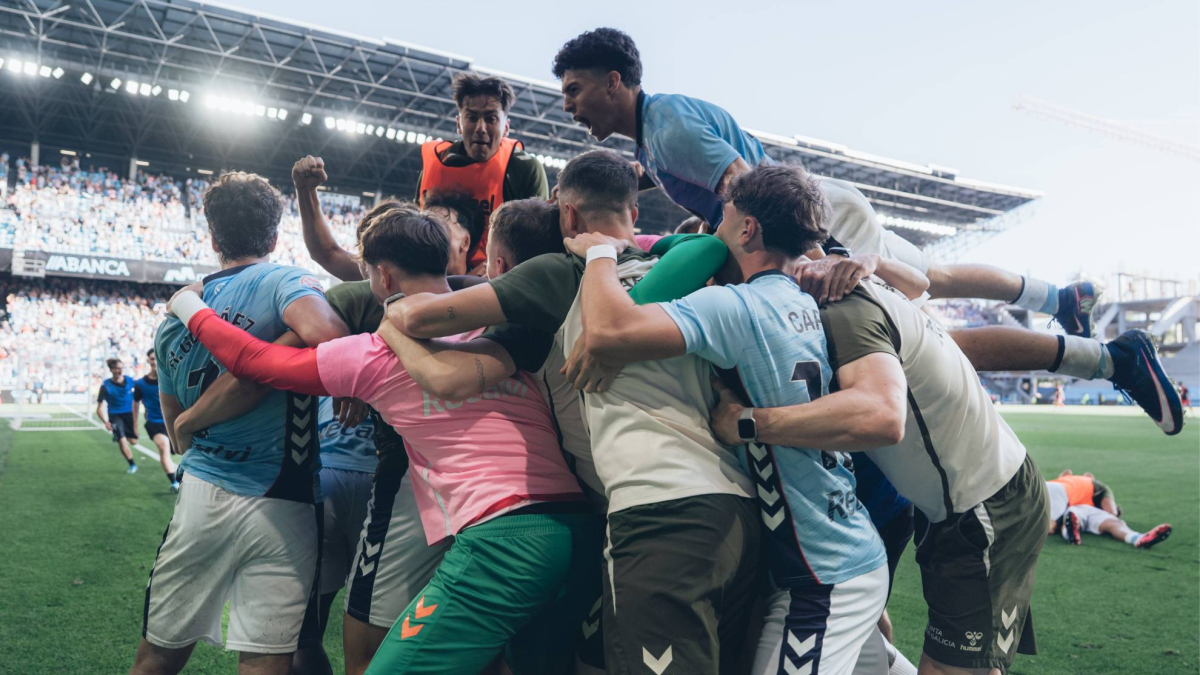 El Celta Fortuna golea en Balaídos y asciende a Segunda división