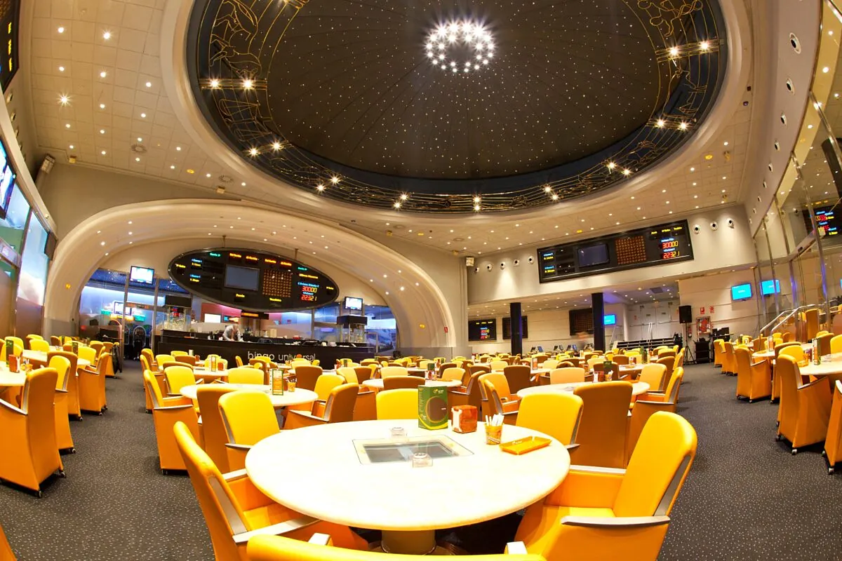 Rank Group se desploma en Bolsa tras sufrir un fraude en España