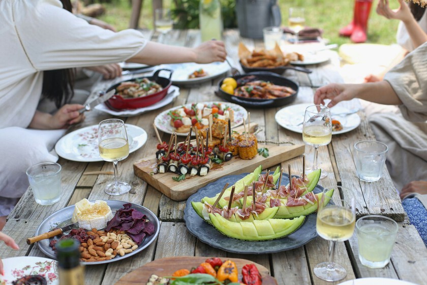 Tu cuerpo te quita el hambre a más de 40 grados por un motivo de pura supervivencia: evitar que te "cuezas" por dentro