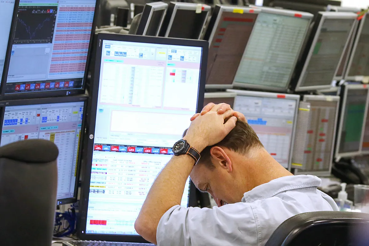 Los tres escenarios de riesgo latentes para la Bolsa