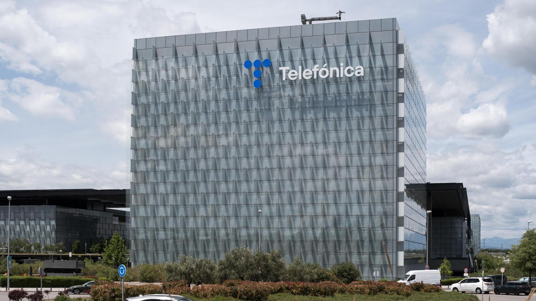 Telefónica cifra en unos 2.500 millones el coste del ERE en siete filiales y prevé alrededor de 5.500 salidas