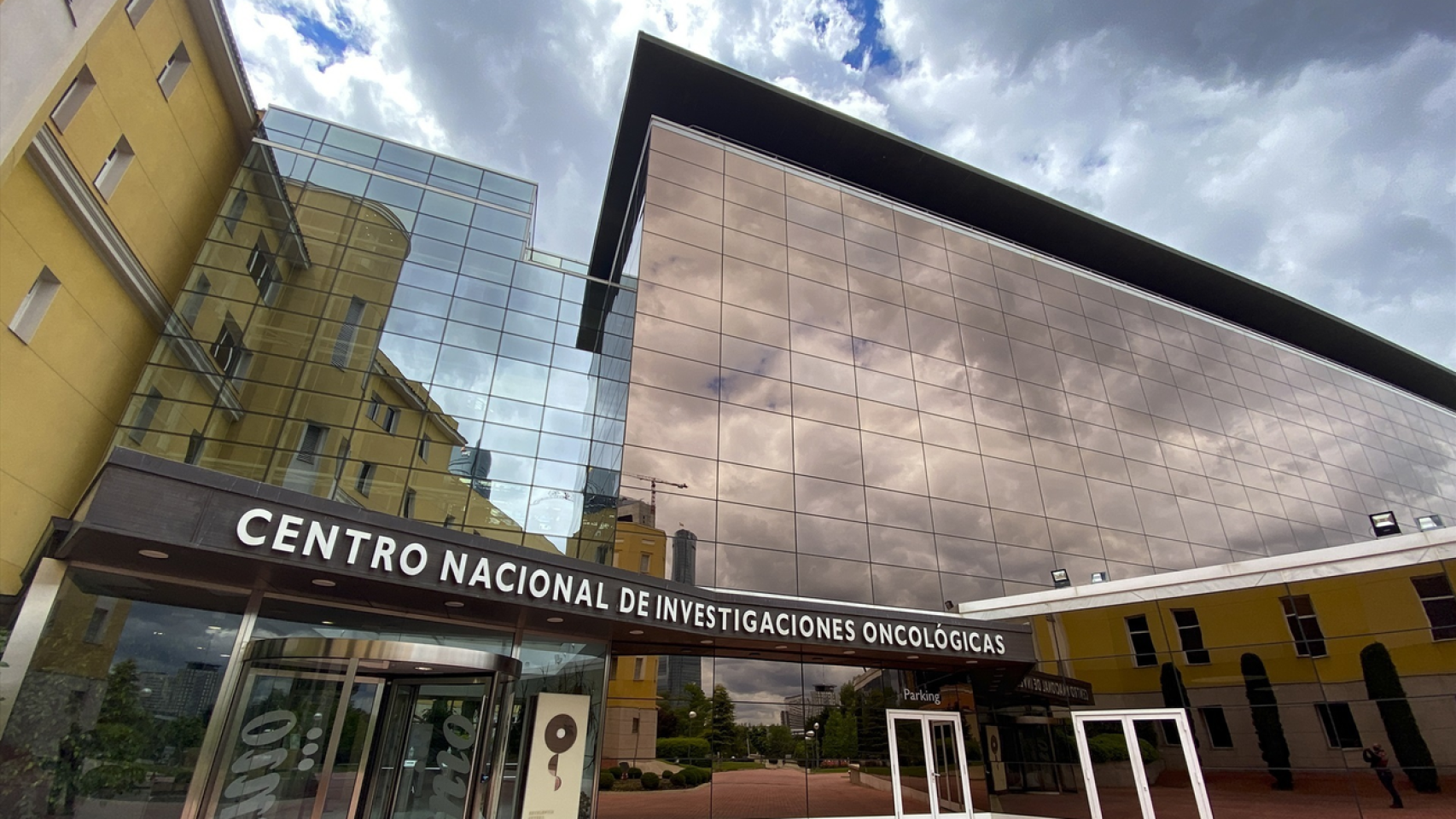 La Policía Nacional registra el CNIO tras la denuncia que apunta a un desvío millonario de fondos contra el cáncer