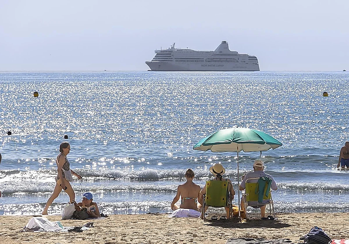 Spaniards cut domestic holidays amid rising inflation