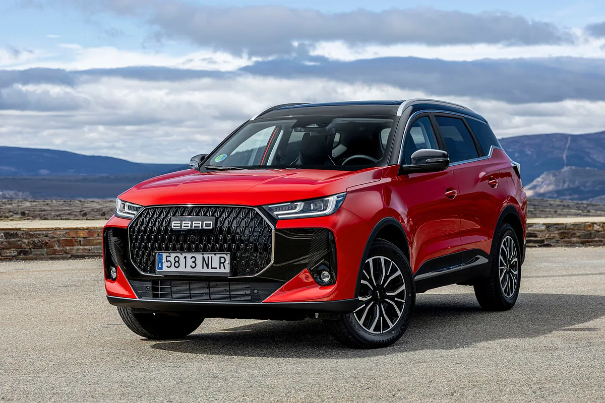 Ebro abre una nueva línea de montaje que multiplicará por tres la producción de coches en España