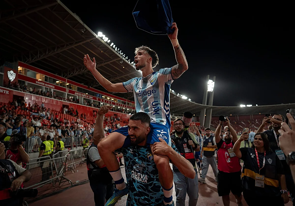Sigue en directo la rúa del ascenso del Málaga a Primera División