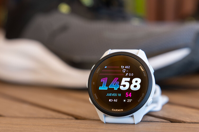 Garmin Forerunner 70, análisis: un reloj para iniciarse en running que no mide lo que eres ahora, sino lo que serás en unos meses