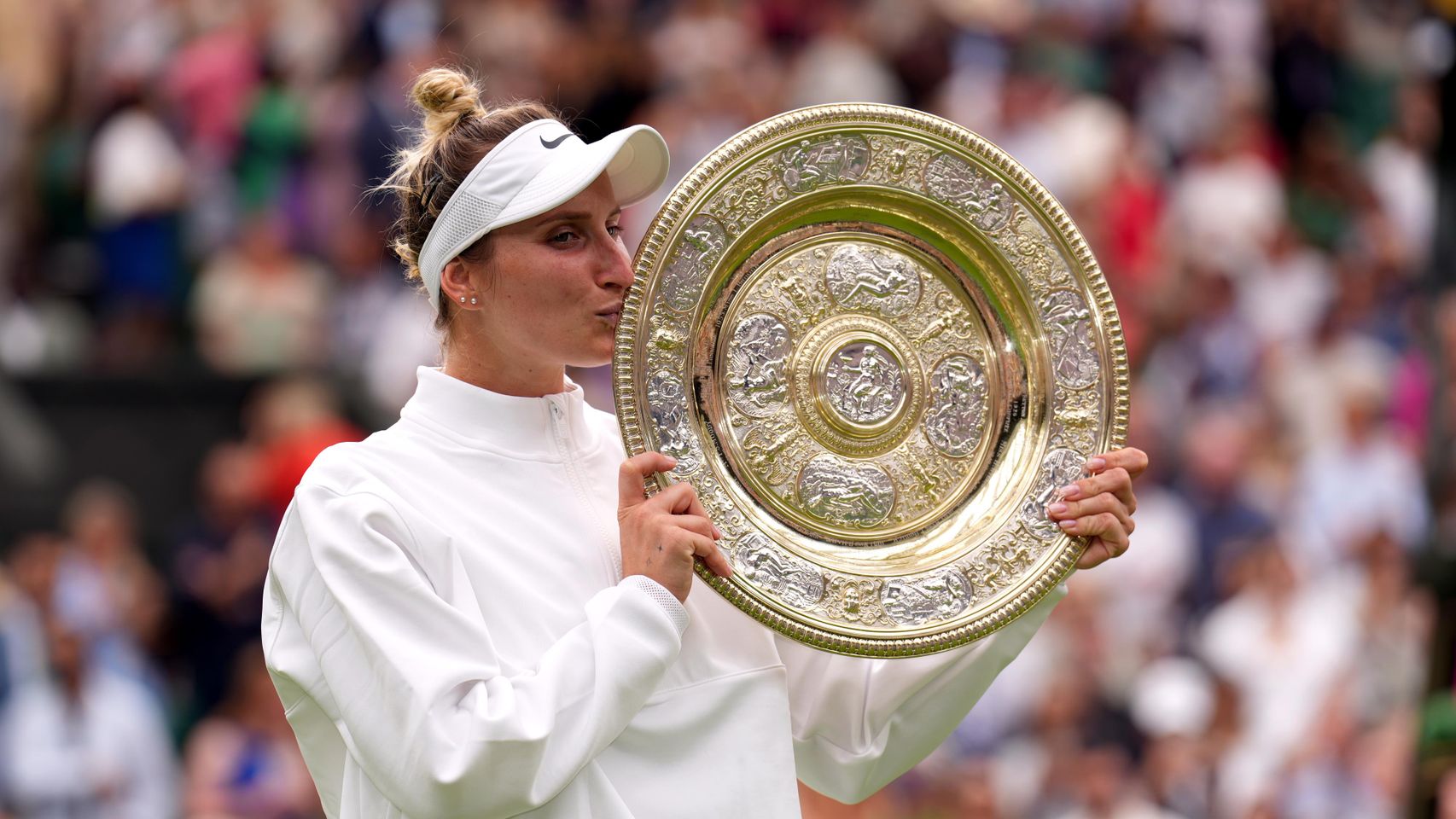 Vondrousova, campeona de Wimbledon y medallista olímpica, suspendida 4 años por negarse a un control antidopaje