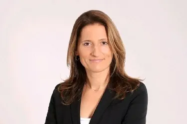 Grifols ficha como consejera a una directiva de la farmacéutica italiana Olon