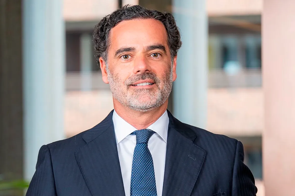Arcano ficha como nuevo socio a José del Valle, exdirectivo de las saudíes PIF y Stc