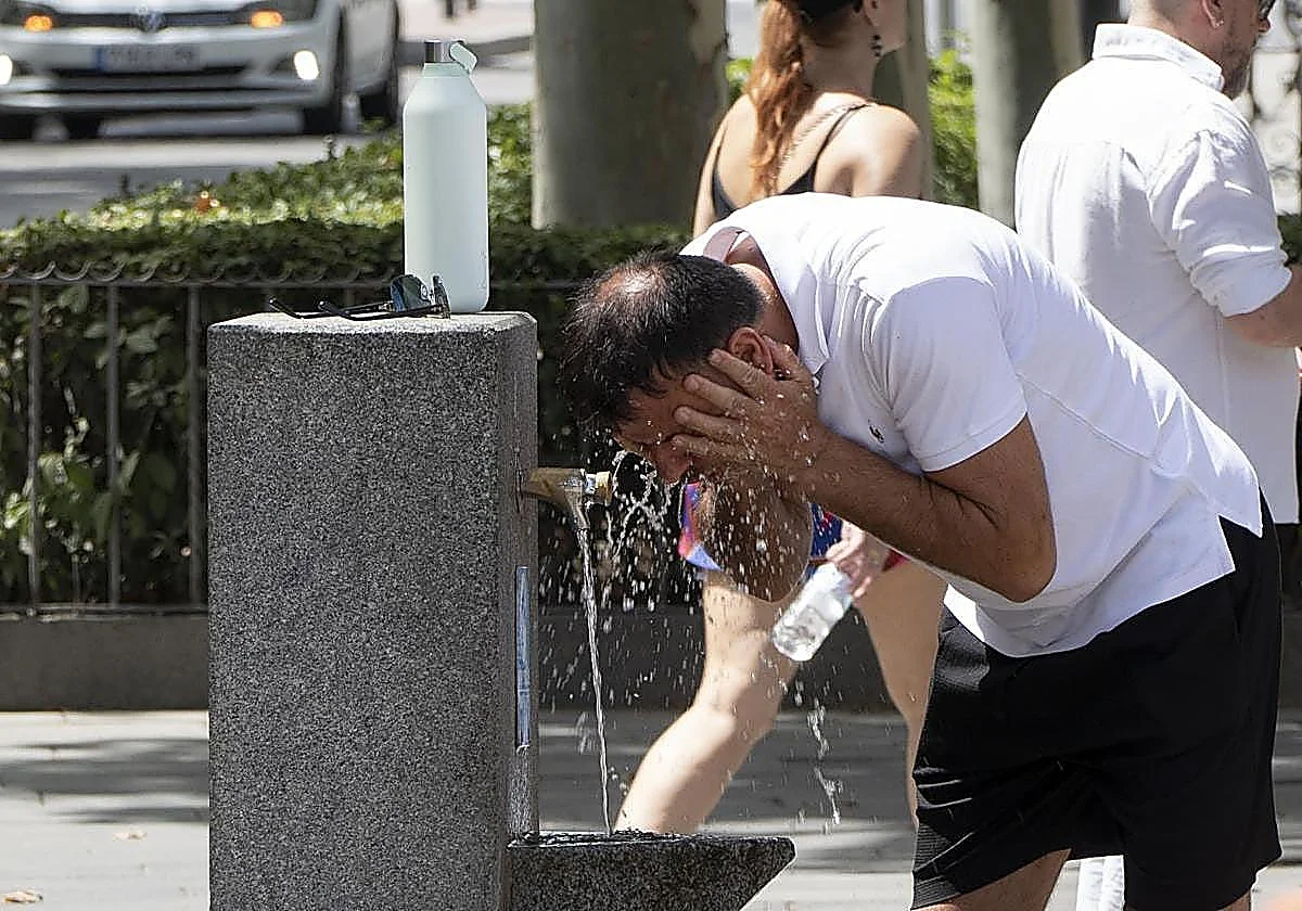 La ola de calor llega a Málaga: activan el aviso amarillo por máximas de 38 grados