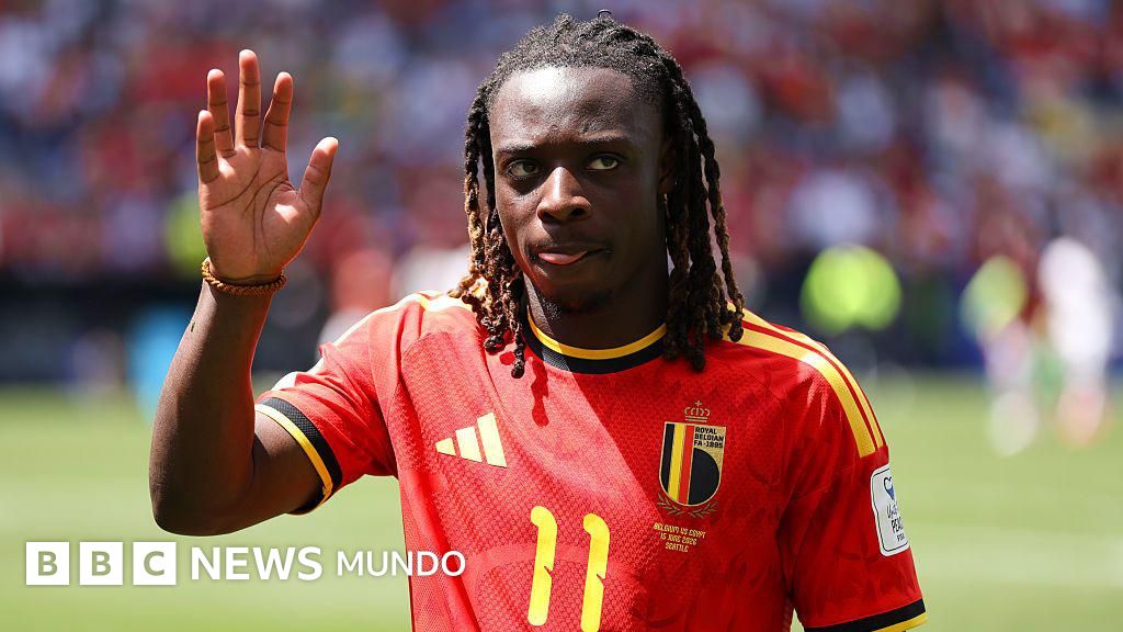 El respaldo al jugador belga Jeremy Doku ante las críticas por irse temporalmente del Mundial para asistir al nacimiento de su hijo
