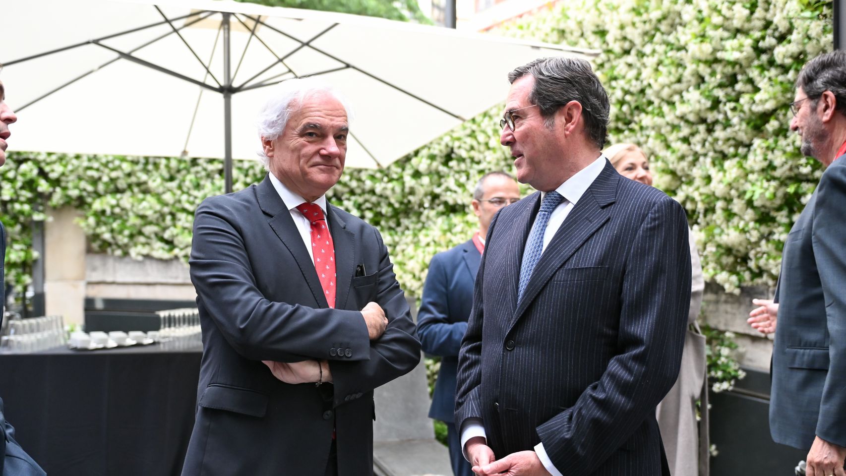 Los empresarios de Madrid reclaman elecciones generales ya: "Los escándalos son diarios y la situación es insostenible"