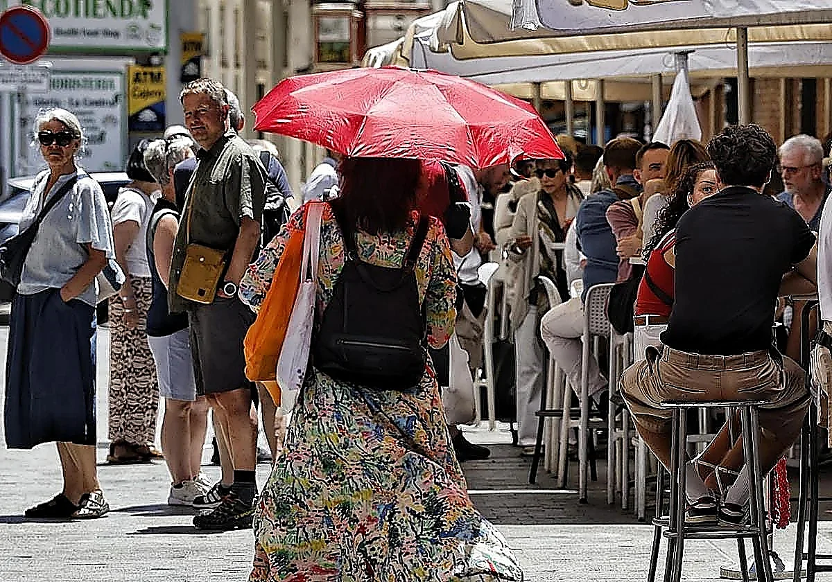 Andalucía activates first red alert for extreme heat due to 44C forecast