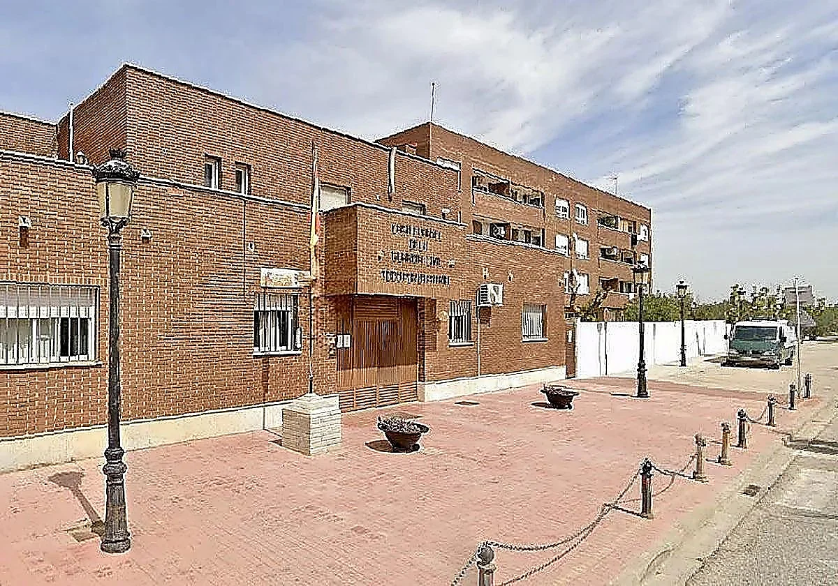 Valencia man arrested after ex-girlfriend found gagged in car boot