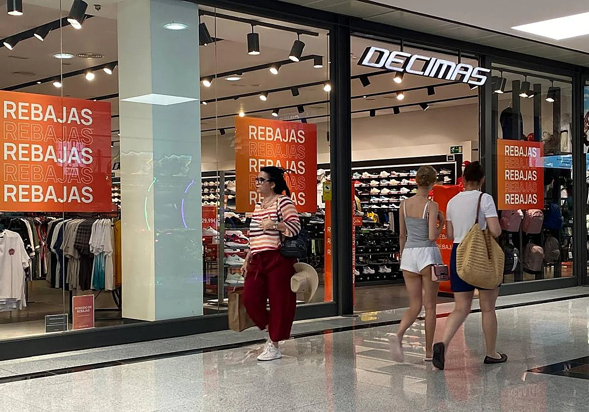 Las rebajas de verano llegan a La Cañada Shopping en plena temporada alta de la Costa del Sol