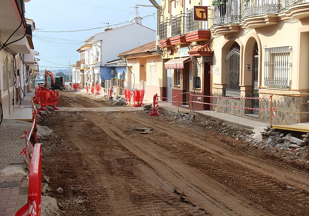 Cártama renueva de forma integral las calles Soleares y Nueva en El Sexmo