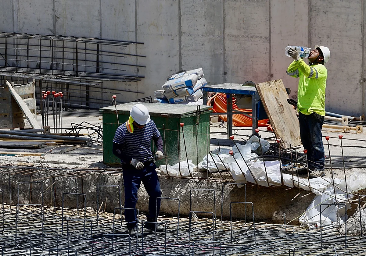 La construcción lanza un SOS al Gobierno ante el freno en su actividad por la guerra en Irán