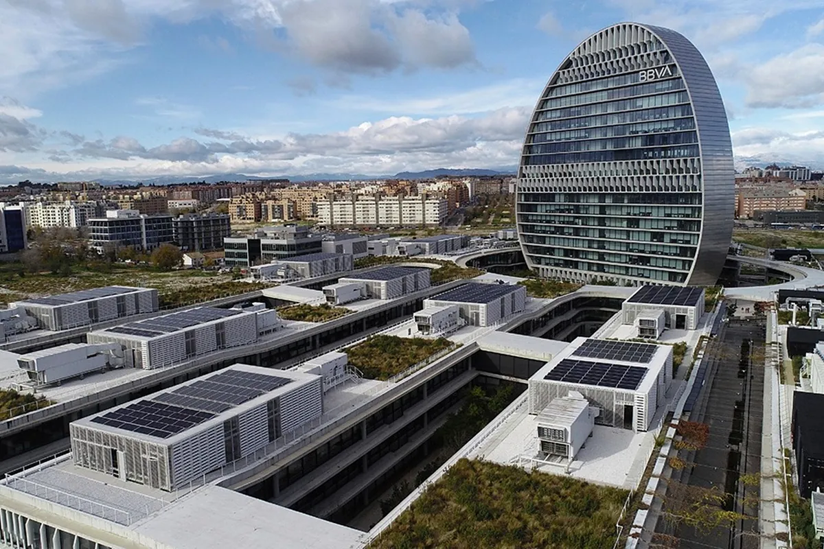 BBVA sigue pisando el acelerador en España