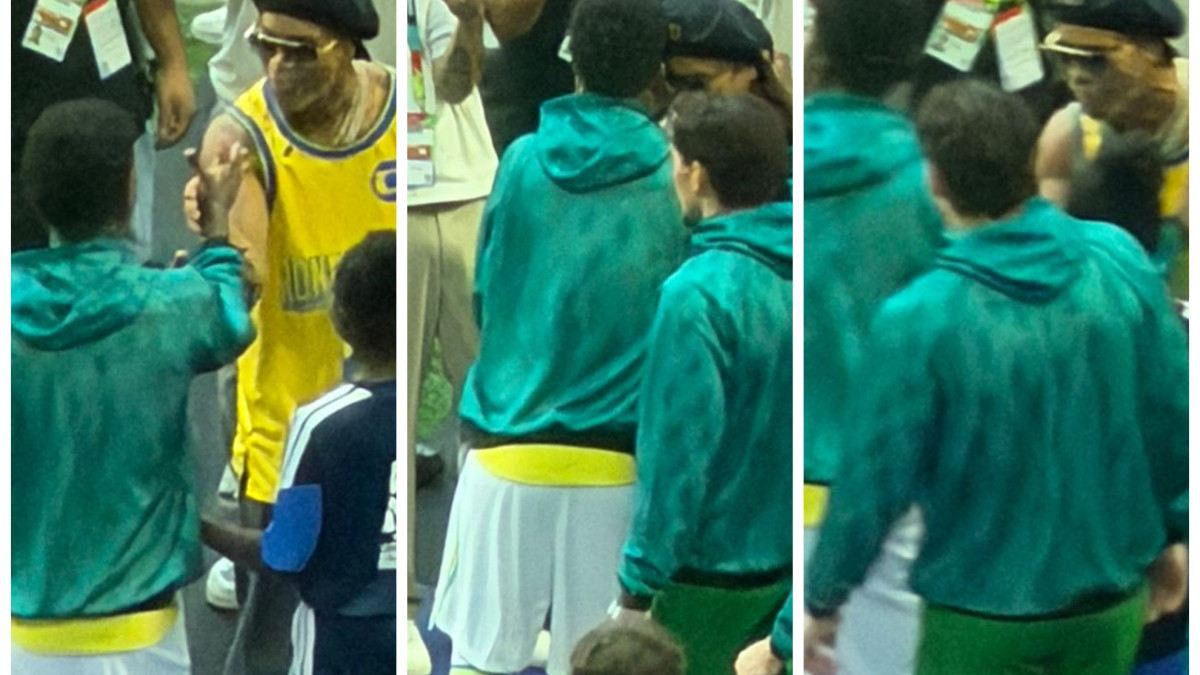 Ronaldinho-Vinicius, un abrazo muy especial