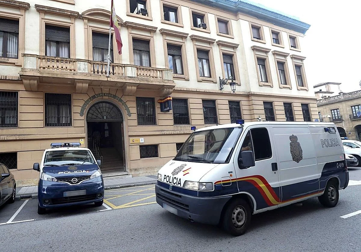 El árbitro asturiano arrestado por violar a una prostituta, detenido de nuevo por agredir a su expareja
