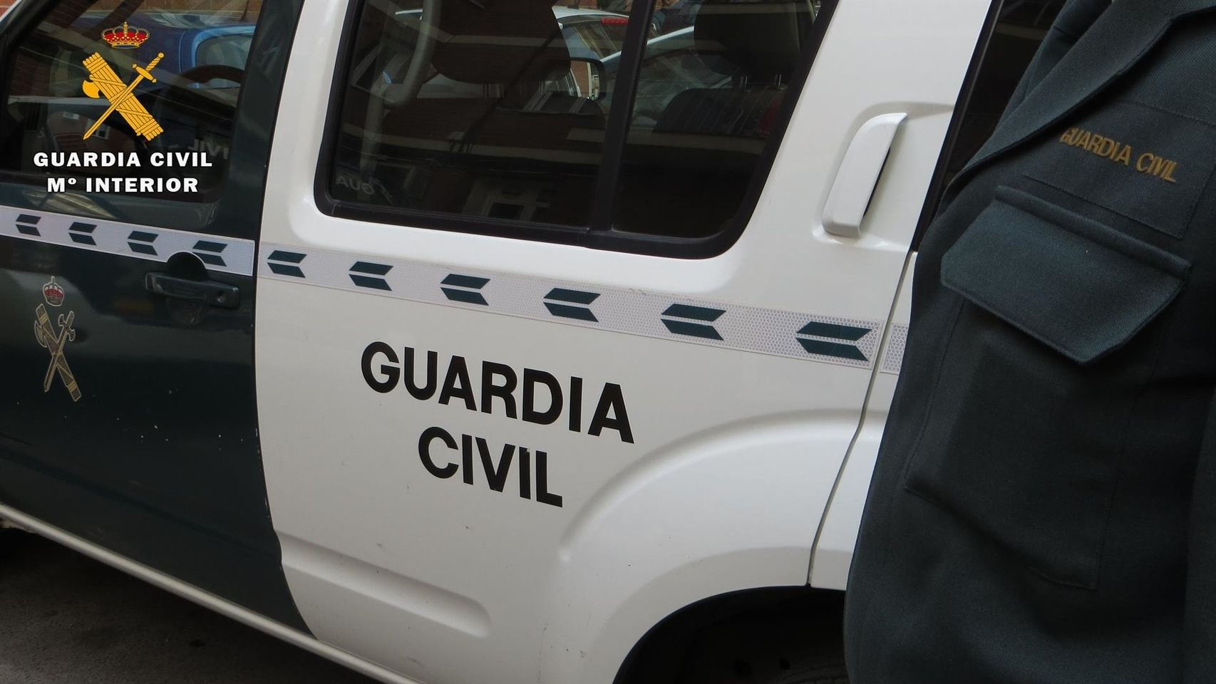 Muere un hombre de 54 años tras chocar con su tractor contra un árbol en una finca de un pueblo de Sevilla