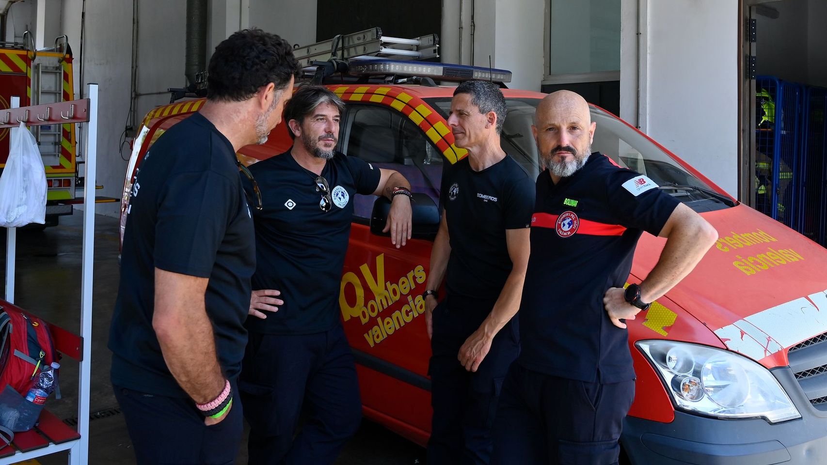 Bomberos valencianos listos para viajar a Venezuela se quedan sin volar: "Es frustrante que nos hayan rechazado"