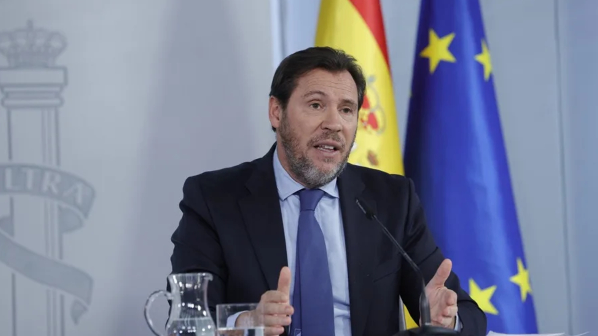 Óscar Puente explota: "O está ciego o padece un grado de fanatismo incurable"