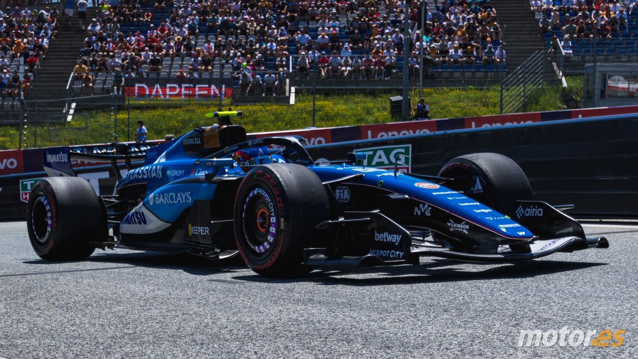Williams se contagia de Aston Martin y Sainz empieza a parecerse a Alonso: “Si se retiran siete, puntuaremos”