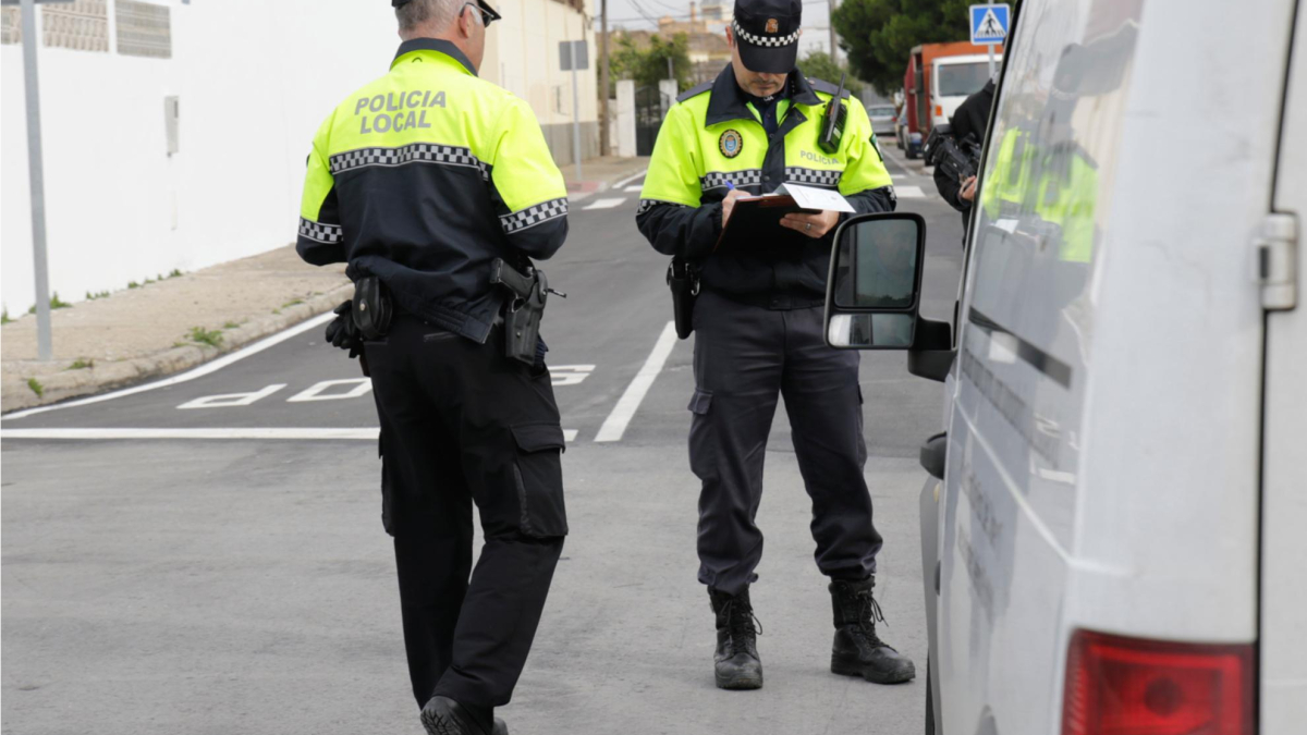 Un menor de 14 años atropella de forma intencionada a un policía en Sanlúcar de Barrameda