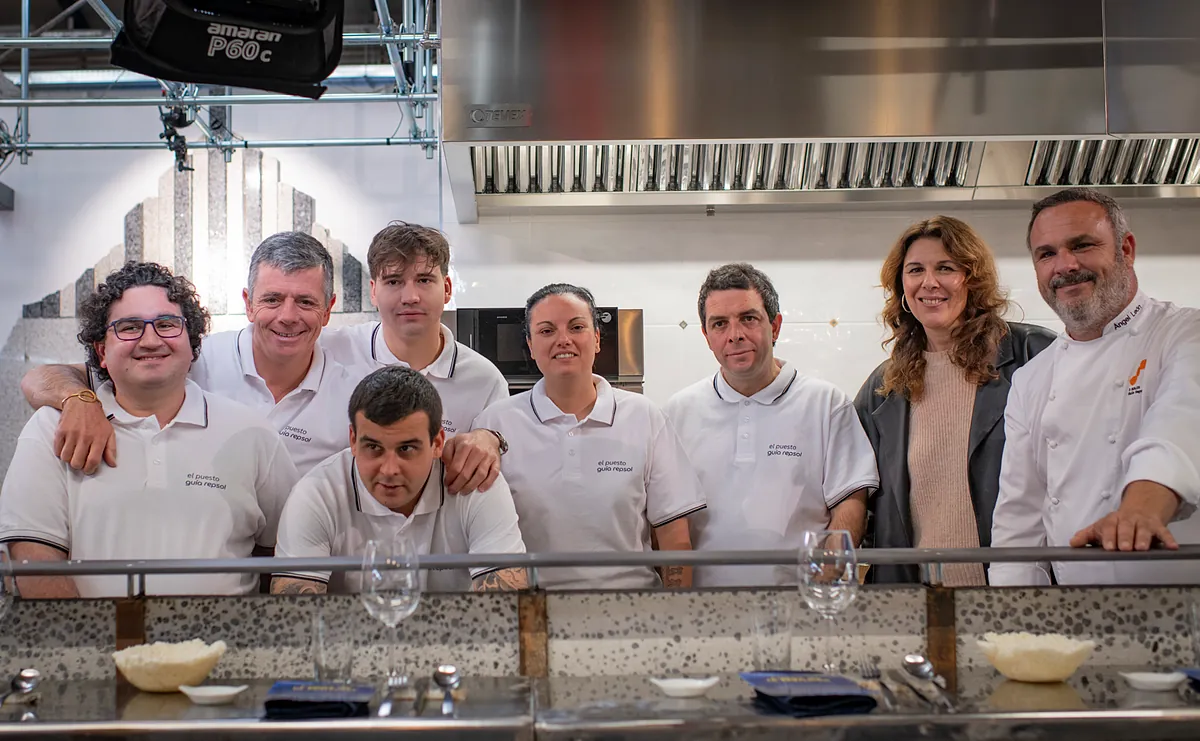 El puesto de Guía Repsol en un mercado