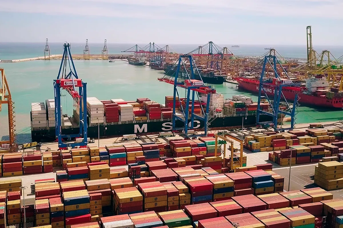 Las exportaciones aguantan la guerra arancelaria y marcan su máximo histórico hasta octubre