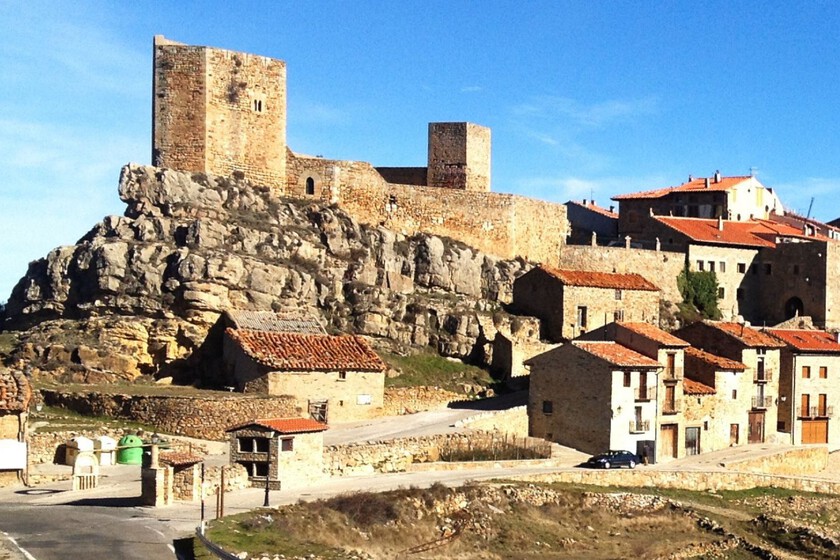 Puertomingalvo, el pueblo de Teruel de 130 habitantes lleva más de un año sin camas libres para el eclipse