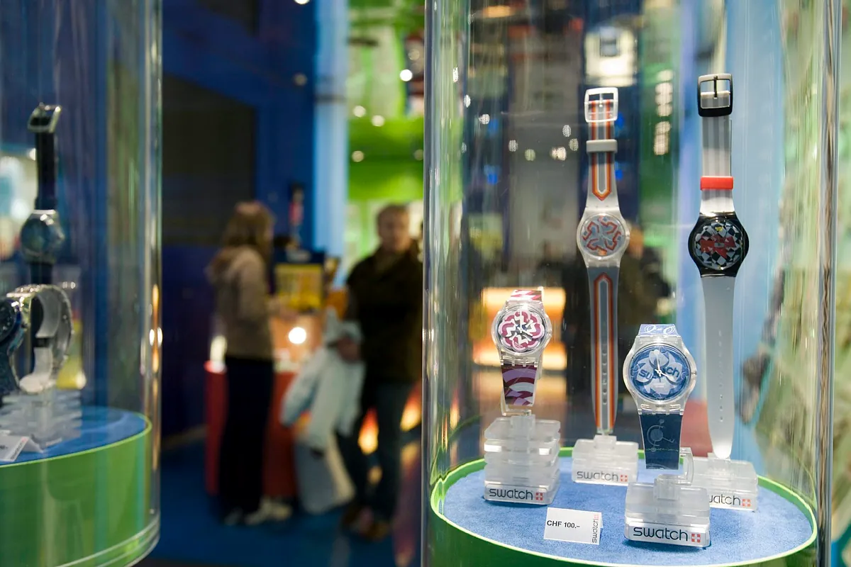 Swatch demanda a Samsung por 'clonar' sus relojes