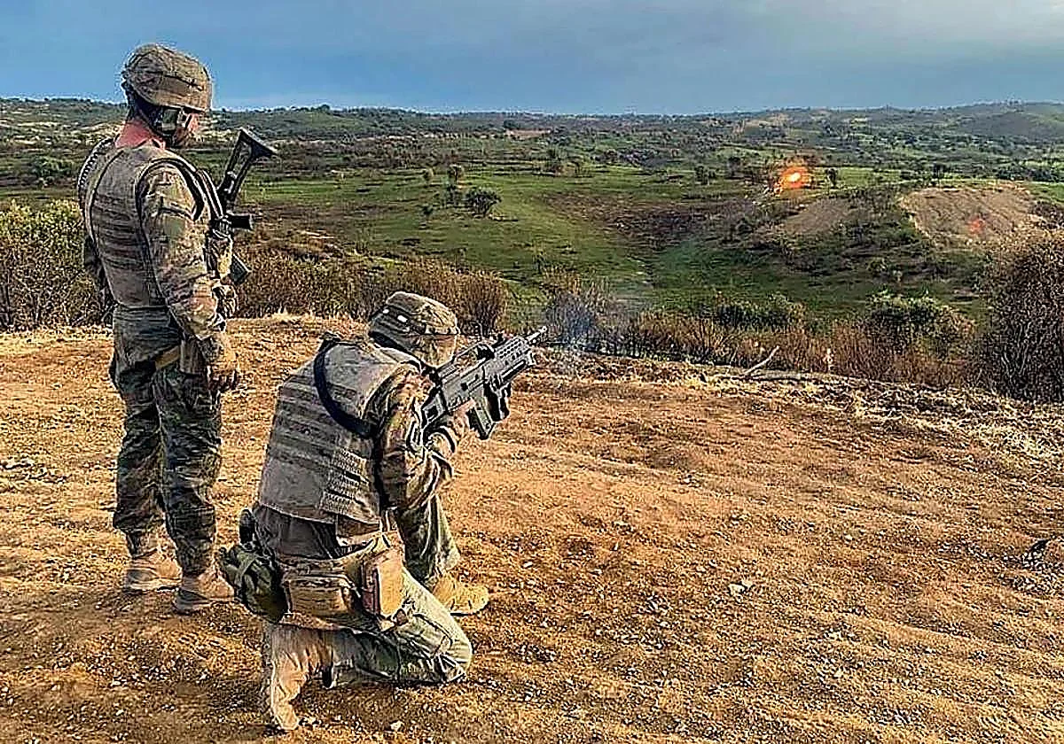 Muere un cabo del Ejército de Tierra en un lanzamiento paracaidista en unas maniobras en Huesca