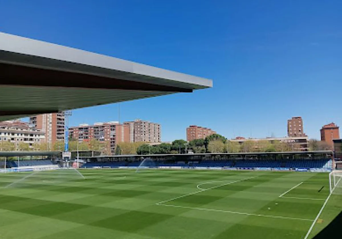 Los pequeños accionistas del Málaga piden que se le dé el nombre de Larrubia al campo del Roma Luz