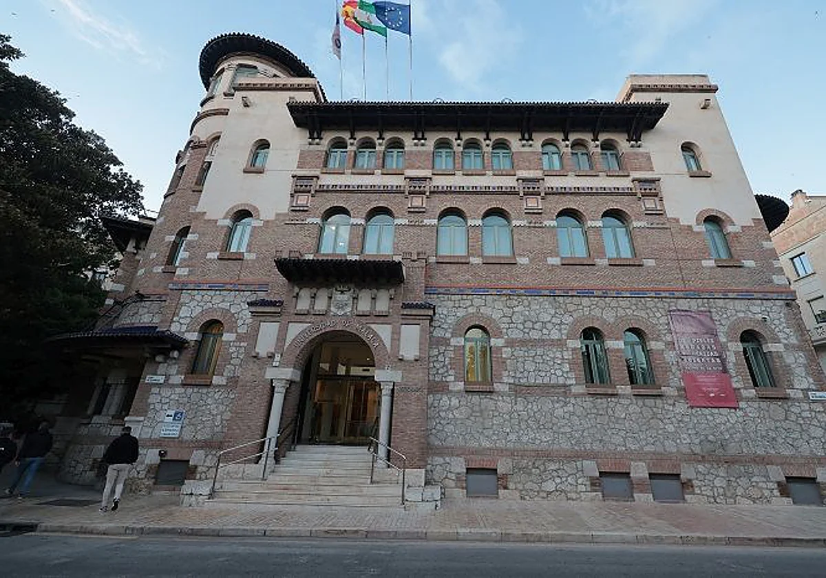 La UMA reduce su déficit estructural un 58% en dos años
