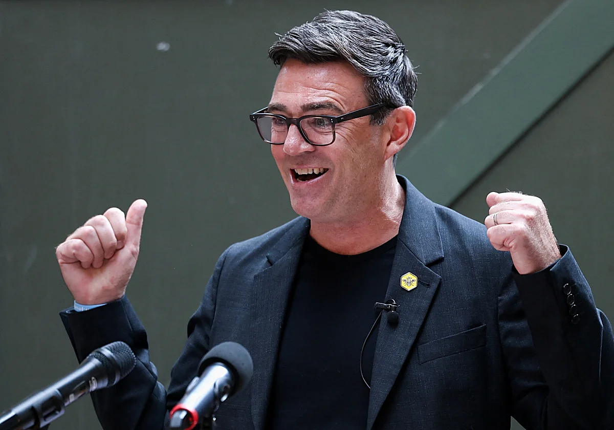 Burnham delinea su plan para intentar gobernar el Reino Unido