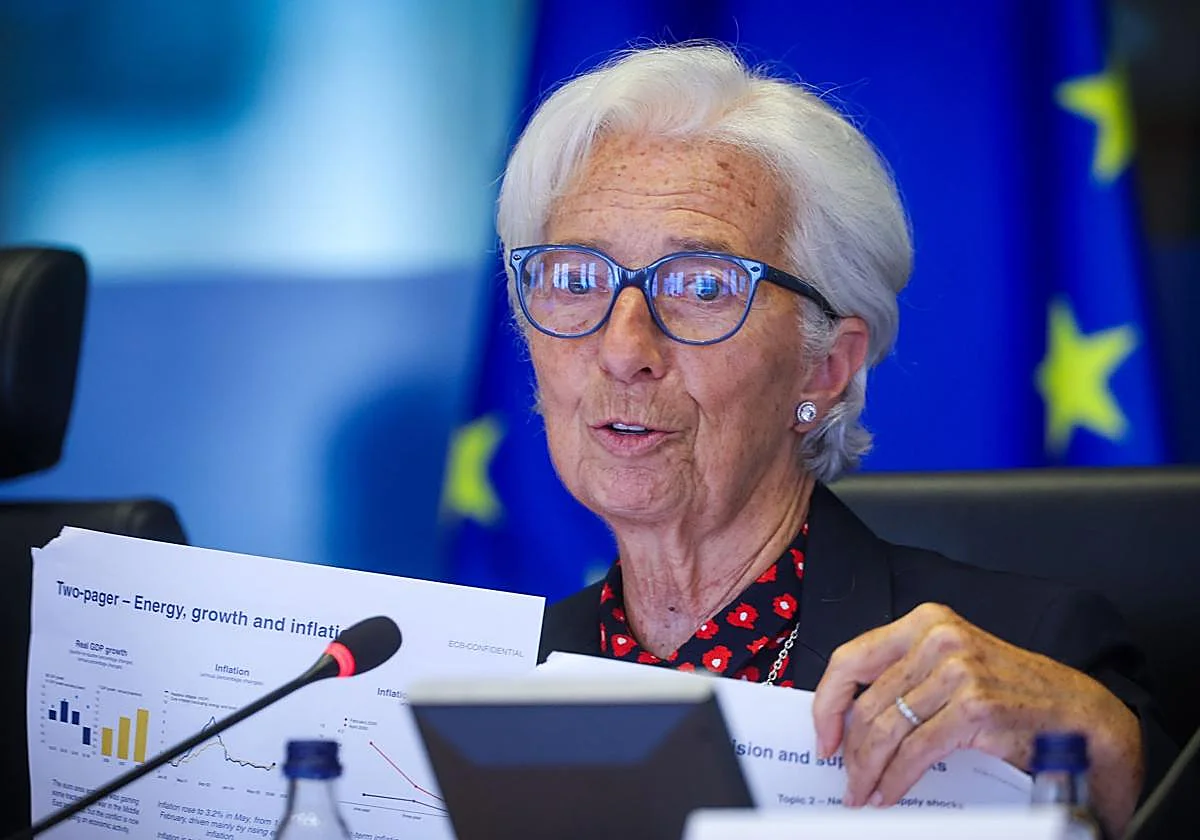 Lagarde apunta que el BCE puede subir tipos «sin la preocupación de provocar tensiones financieras»