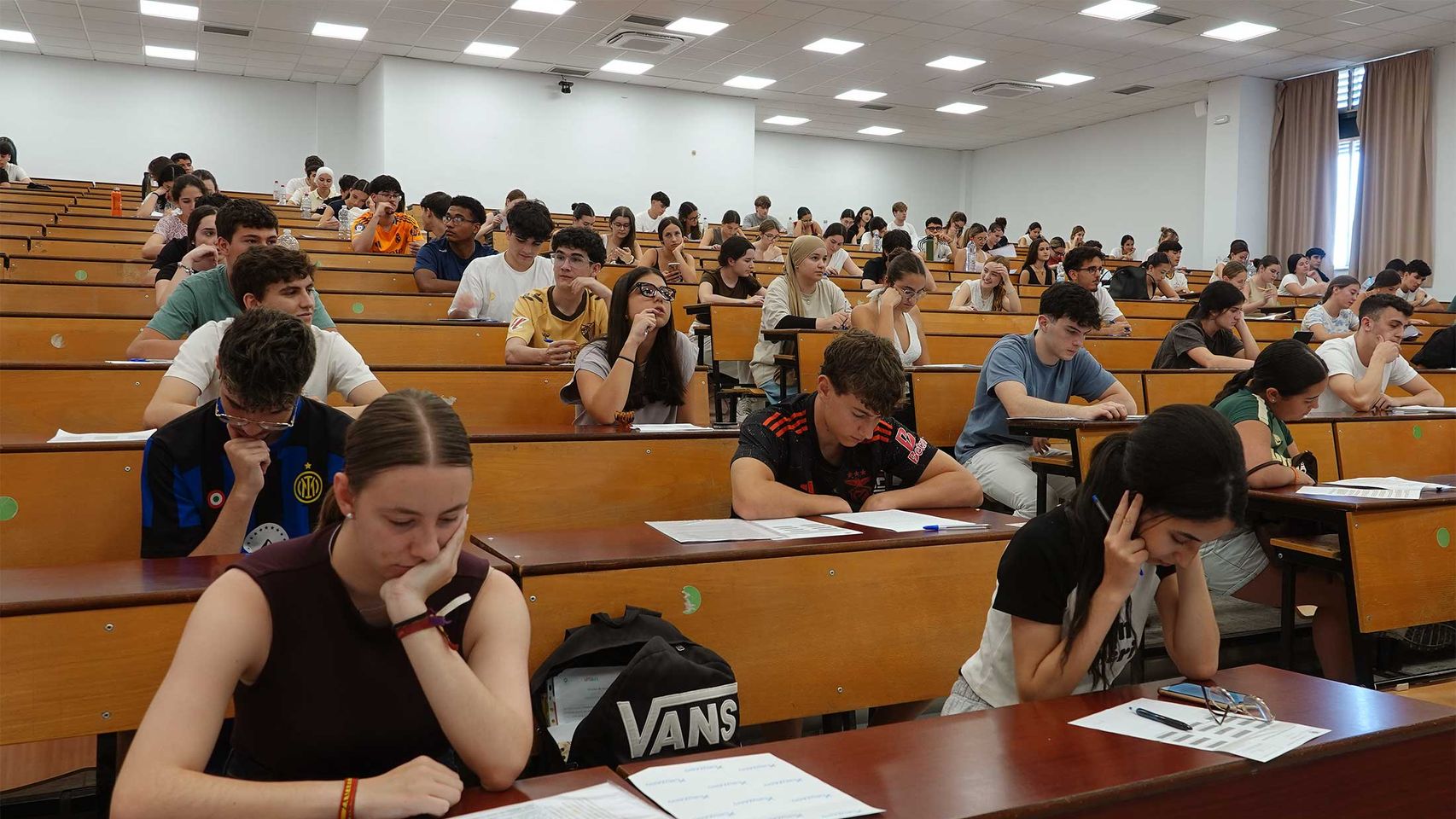 Comienza la convocatoria extraordinaria de la PAU en Málaga: se presentan más de 2.500 estudiantes