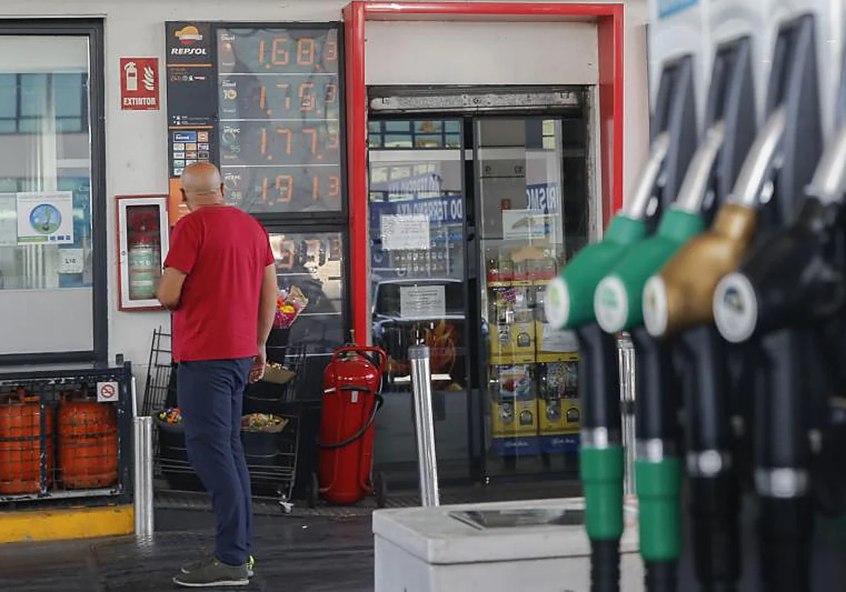 Competencia descarta abusos generalizados en las gasolineras