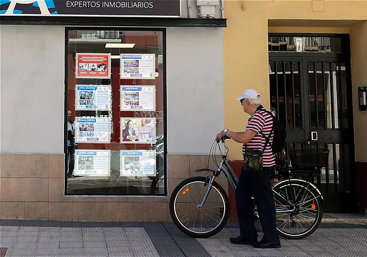 El euríbor se estabiliza en junio pero las hipotecas se encarecerán en unos 700 euros al año