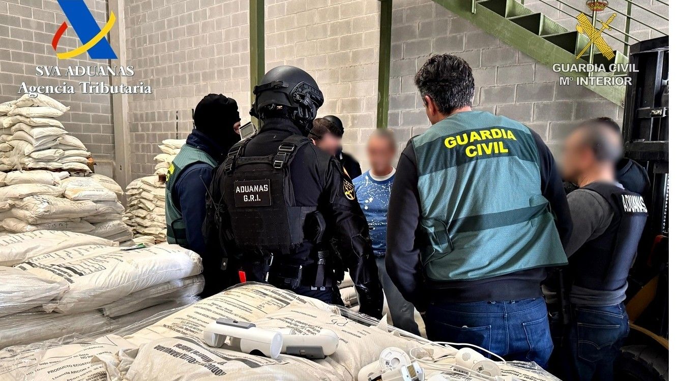 La Audiencia de Valencia condena a penas de entre 7 y 16 años de cárcel a 14 acusados de narcotráfico en el Puerto